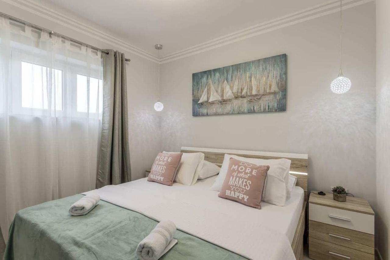 Royal Silver Apartment โวดีเซ ภายนอก รูปภาพ