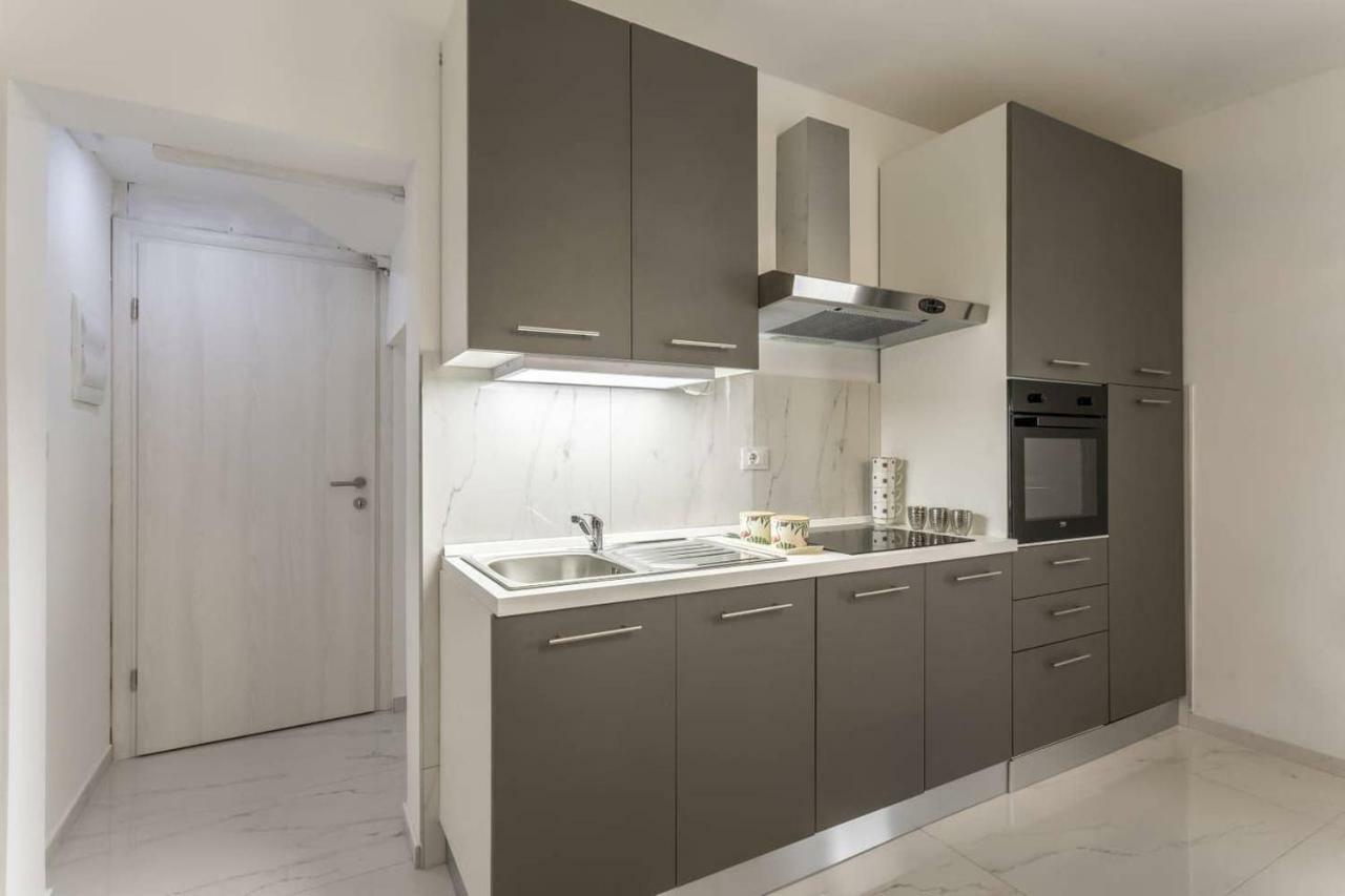 Royal Silver Apartment โวดีเซ ภายนอก รูปภาพ